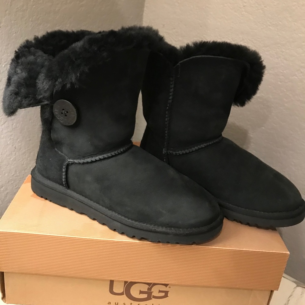 Bailey Button Ugg - image 7